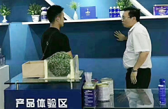 青龍家裝防水四川廣安邵老板成功簽約加盟 青龍家裝防水四川廣安邵老板成功簽約加盟