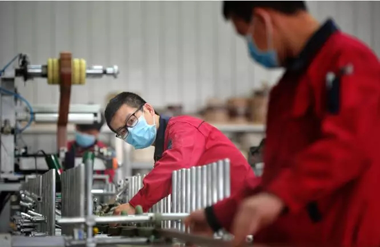 品牌榮譽|2018中國板材十大品牌評選 鵬鴻獨攬5項大獎 品牌榮譽|2018中國板材十大品牌評選 鵬鴻獨攬5項大獎