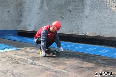 品牌人物|金拇指楊德亮:一日防水匠人,匠心防水一輩子 品牌人物|金拇指楊德亮:一日防水匠人,匠心防水一輩子