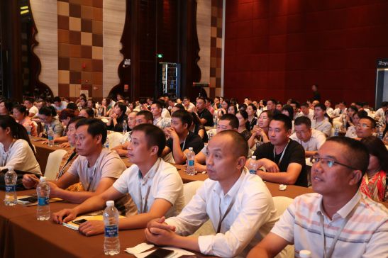 品牌發(fā)展路上的靚麗風(fēng)景線:榮事達新品發(fā)布會 品牌發(fā)展路上的靚麗風(fēng)景線:榮事達新品發(fā)布會