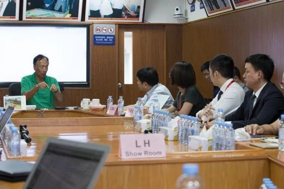 攜手打造中國(guó)智能制造示范企業(yè)，王力與富士康簽約戰(zhàn)略合作協(xié)議