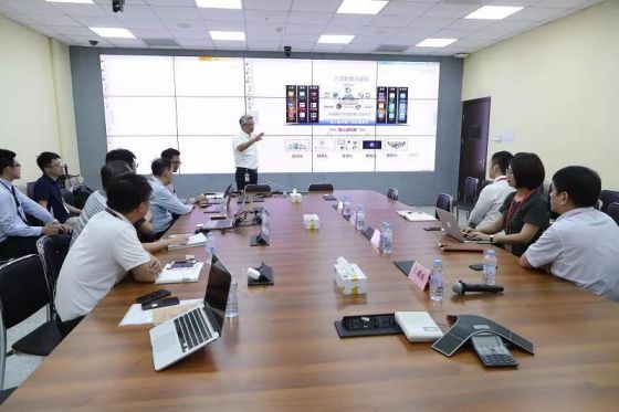 攜手打造中國(guó)智能制造示范企業(yè)，王力與富士康簽約戰(zhàn)略合作協(xié)議