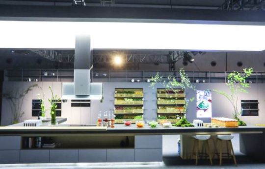 品牌產品|方太推出創新EA06中島式油煙機，重塑高端廚房生態