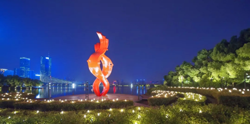 雷士"對話"城市照明 博士領銜專業照明團隊解析 雷士"對話"城市照明 博士領銜專業照明團隊解析