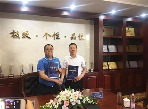 品牌大事|順輝瓷磚戰(zhàn)略簽約上海波濤裝飾工程有限公司 品牌大事|順輝瓷磚戰(zhàn)略簽約上海波濤裝飾工程有限公司