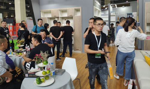 整個木業之都只有一個締朗 | 震撼出擊大放異彩 整個木業之都只有一個締朗 | 震撼出擊大放異彩