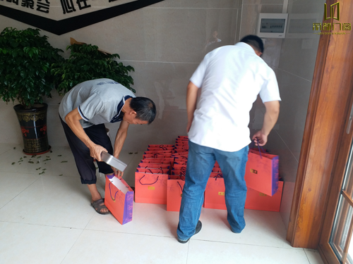 中秋快樂!麗都門窗中秋月餅發(fā)放及放假通知 中秋快樂!麗都門窗中秋月餅發(fā)放及放假通知