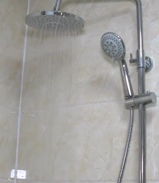 中國品牌電熱水器跟你老生常談，再強調電熱水器的安全使用