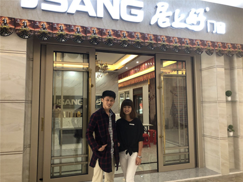 居上好門窗銷售總監到茂名電白門窗加盟店進行交流指導 居上好門窗銷售總監到茂名電白門窗加盟店進行交流指導
