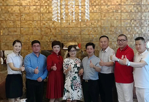 品牌大事|東成紅木與西安大明宮的戰略合作簽約儀式舉行 品牌大事|東成紅木與西安大明宮的戰略合作簽約儀式舉行