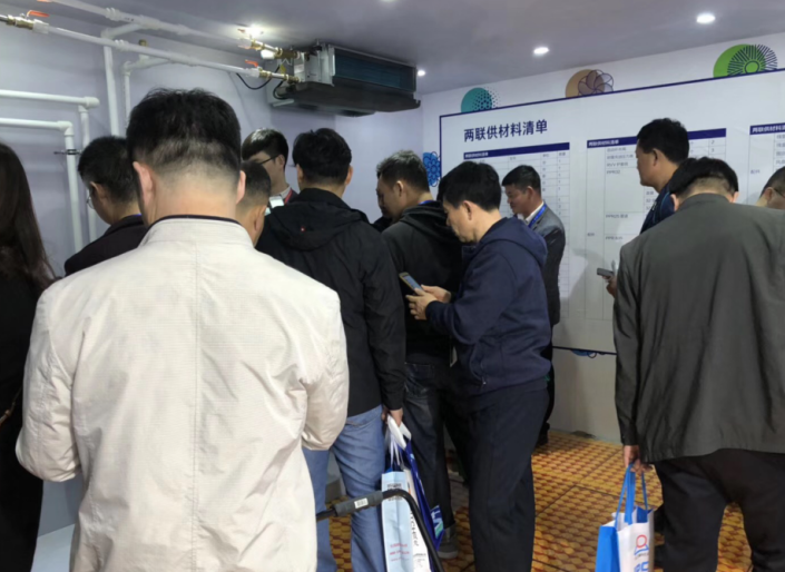 上海熱泵展開展首日，伊蕾科斯空氣能展區人氣爆棚！