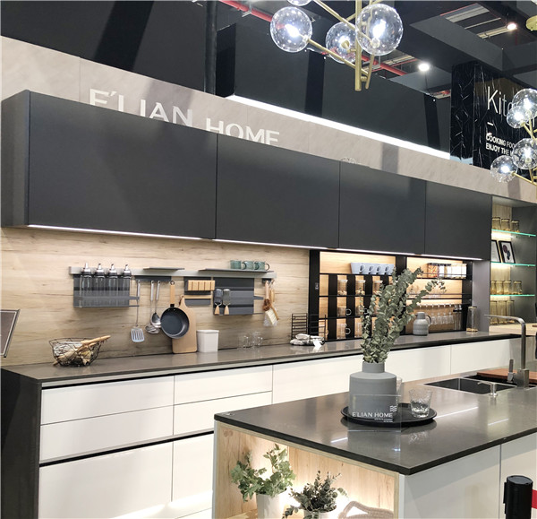 伊戀家居“硬核”亮相,實力豈止一面