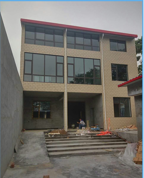 農村自建房封窗戶安裝斷橋鋁門窗，便宜又安全 