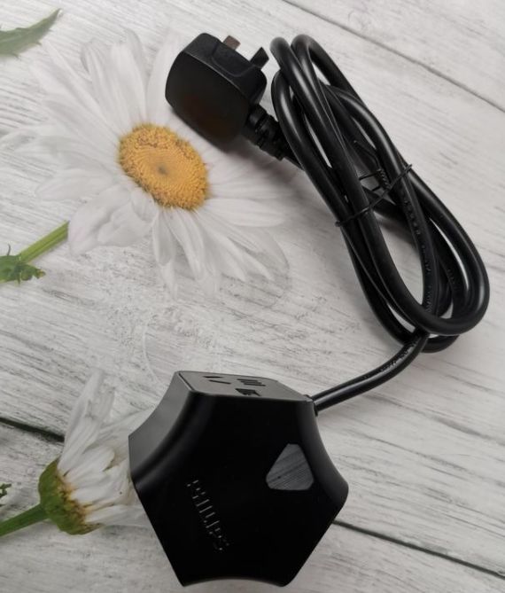 有了飛利浦摩天輪系列插座，充電器什么的都是浮云！