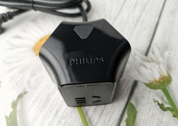 有了飛利浦摩天輪系列插座，充電器什么的都是浮云！