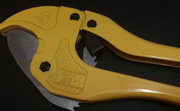 PVC管材道切割方法有幾種，看看哪種適合吧