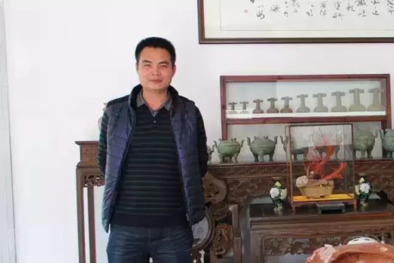 數碼彩涂料經銷商鄭志輝:制定分銷游戲規則,保障市場運作順暢 數碼彩涂料經銷商鄭志輝:制定分銷游戲規則,保障市場運作順暢