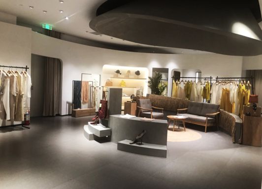 SNVA上為照明為例外女裝全場燈光設計并提供優質燈具