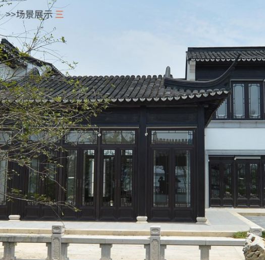 慢慢的大家會(huì)選擇中式復(fù)古門窗，因?yàn)樗谜蔑@出個(gè)人氣質(zhì)