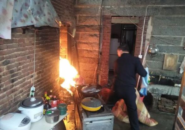 燃氣灶使用不當,會造成哪些安全隱患?親身經歷 燃氣灶使用不當,會造成哪些安全隱患?親身經歷