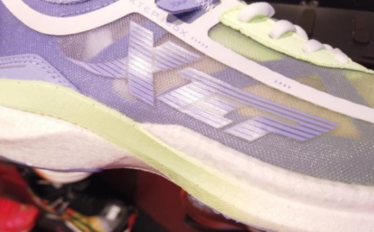 兼具實力和顏值的三款高性價比跑鞋,你最喜歡哪一款? 兼具實力和顏值的三款高性價比跑鞋,你最喜歡哪一款?