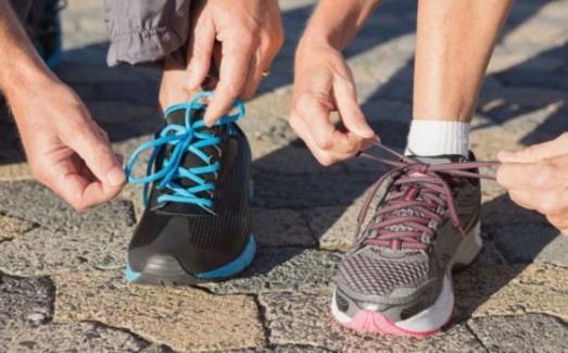 想要跑鞋穿久一點,就要懂得對跑鞋進行保養 想要跑鞋穿久一點,就要懂得對跑鞋進行保養