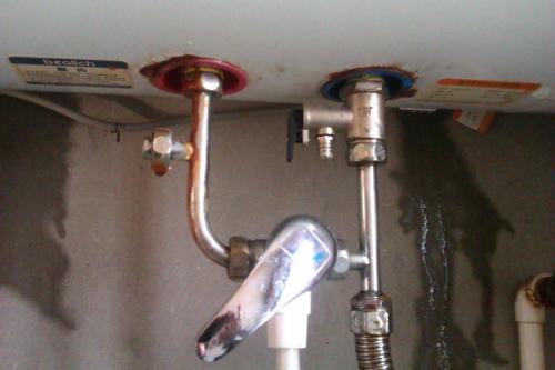 很多顧客都覺得集成熱水器容易壞？艾銘樂公司給出這樣的答案