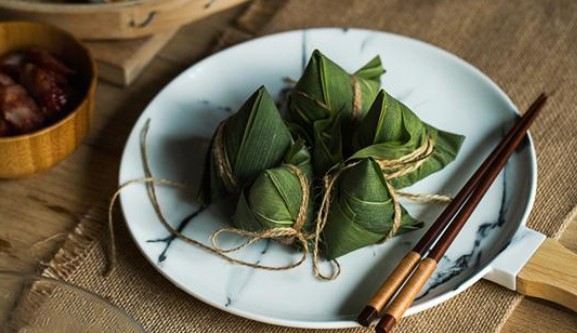 端午節還在掛艾草?不如試試空氣凈化器 端午節還在掛艾草?不如試試空氣凈化器