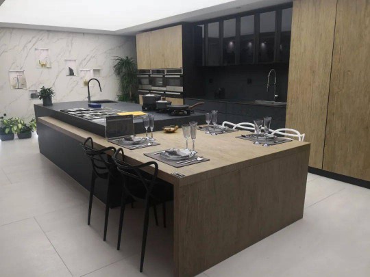 老牛說︱在巖板新賽道,你離“德賽斯模式”有多遠? 老牛說︱在巖板新賽道,你離“德賽斯模式”有多遠?