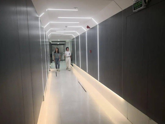 老牛說︱在巖板新賽道,你離“德賽斯模式”有多遠? 老牛說︱在巖板新賽道,你離“德賽斯模式”有多遠?