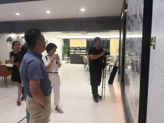 老牛說︱在巖板新賽道,你離“德賽斯模式”有多遠? 老牛說︱在巖板新賽道,你離“德賽斯模式”有多遠?