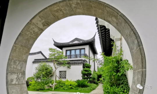 山水為丹青，門窗為鏡頭！三宅門窗為中式建筑添彩… 