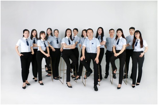 柏克體育：打破常規換新顏，品牌形象全升級