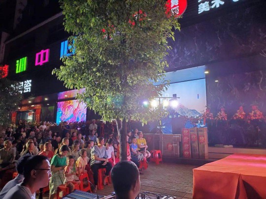 威爾斯陶瓷云南瀘西和彌勒兩大旗艦店盛大開業！