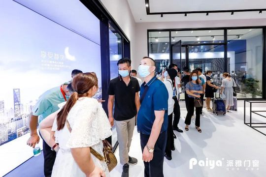 人氣爆棚超震撼!!派雅門窗攜“至臻新品”驚艷建博會！ 