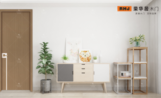 定制實木門為何價格如此昂貴？榮華居將與您分享