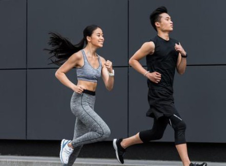 這4種跑鞋新手最容易選錯，你踩了幾個坑？