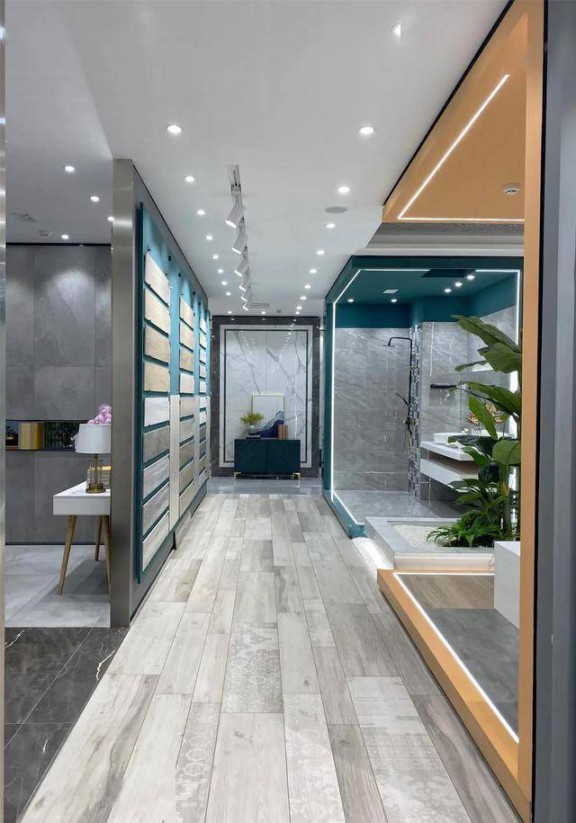 就在名都洛陽(yáng)，名優(yōu)店羅曼締克瓷磚旗艦店開(kāi)業(yè)了