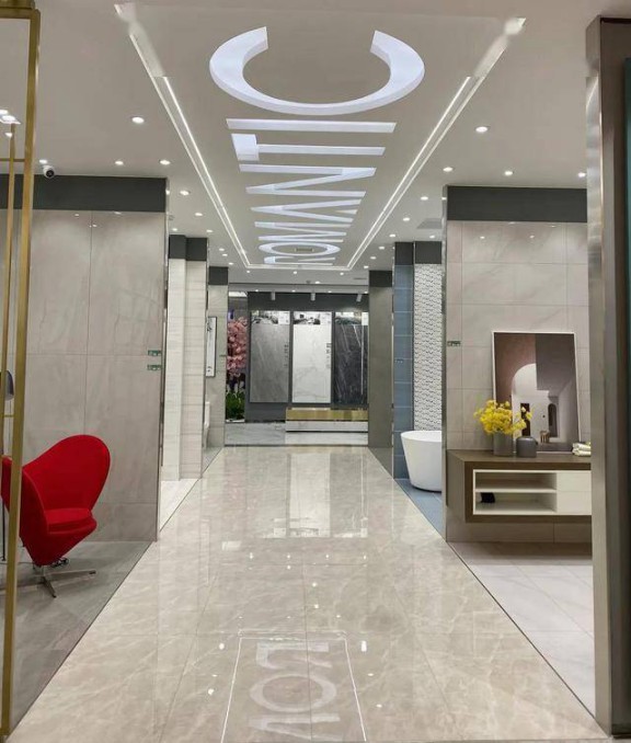 就在名都洛陽(yáng)，名優(yōu)店羅曼締克瓷磚旗艦店開(kāi)業(yè)了