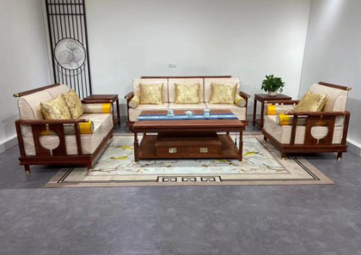 買了紅木家具的人，他們不一定知道怎么保養這個東西