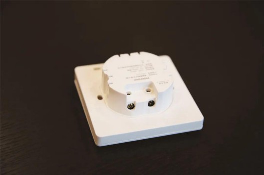 產品測評|鴻雁無源無線隨意貼開關，隨心智能控制