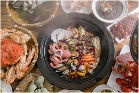 大紅鷹集成灶:烹出營養美味 釋放烹飪空間 大紅鷹集成灶:烹出營養美味 釋放烹飪空間