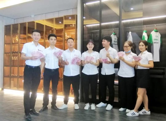 看過來,創(chuàng)萬嘉全鋁家居又頒發(fā)豐厚獎金! 看過來,創(chuàng)萬嘉全鋁家居又頒發(fā)豐厚獎金!