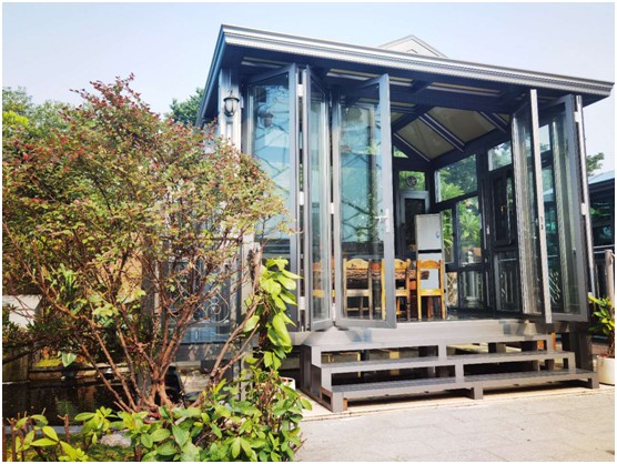 皇庭金門:陽光房里共度秋日暖陽 映照一處恬靜溫馨