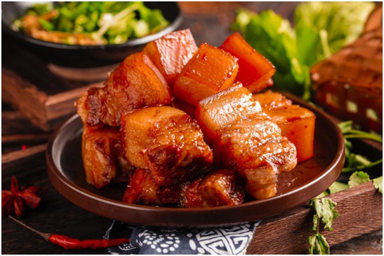 大紅鷹集成灶:隨心烹飪 縱享美味