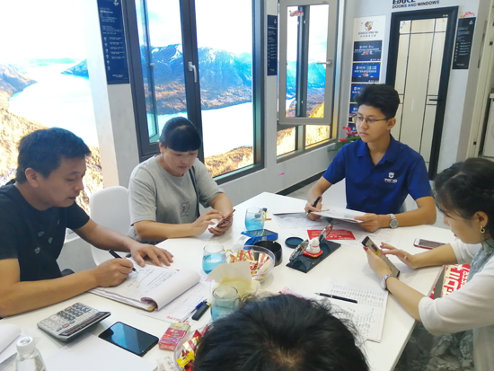 《聚焦伊盾榜樣》第六期:伊盾浙江仙居余總揭秘開業滿堂紅的秘訣!