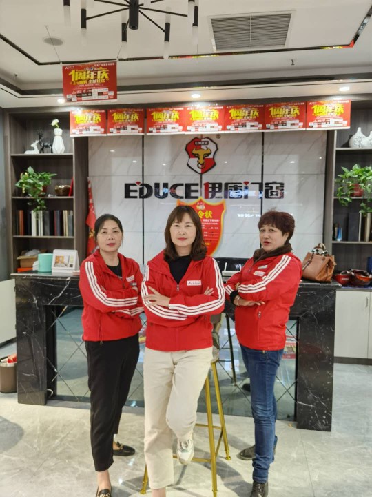 《聚焦伊盾榜樣》第八期:浙湖北鐘祥店鄭總年入500萬的創業路!