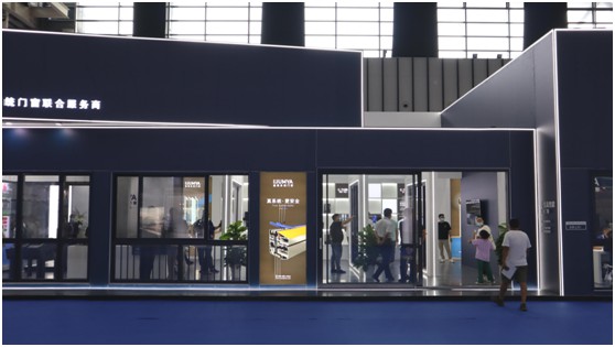 展會進行時丨皇雅門窗系統南京移門展首日盛況，現場直擊!